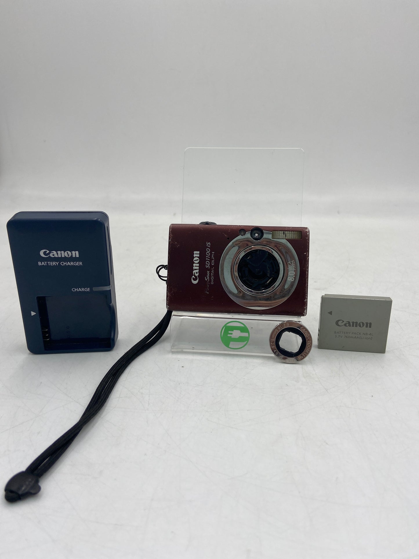 Broken Canon PowerShot SD1100 IS 8.0MP Compact Camera Lens is Broken Image on screen is Green