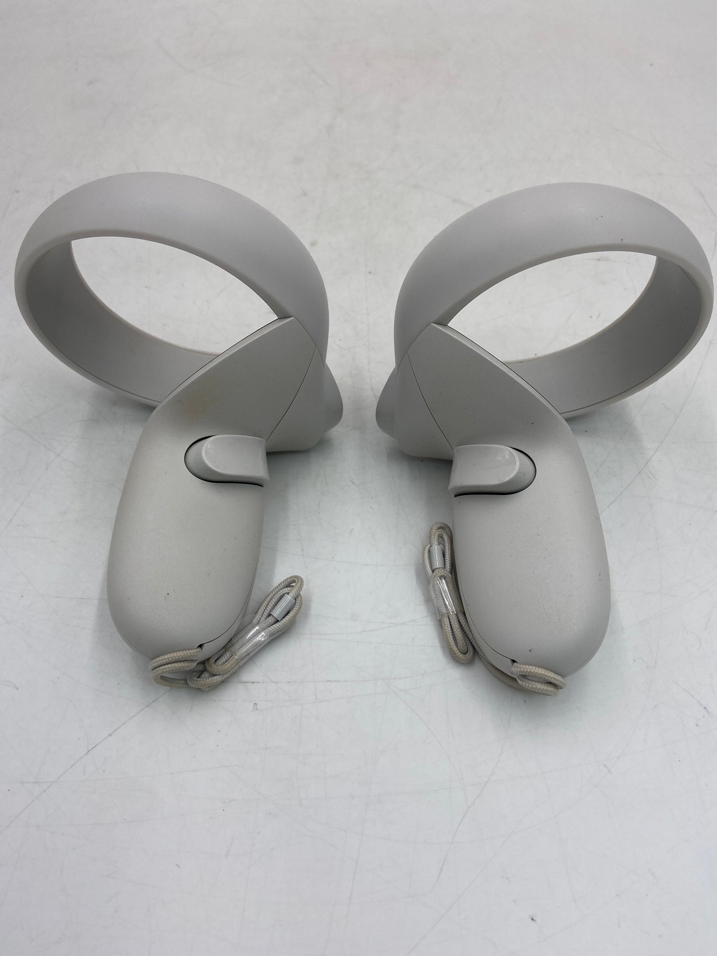 Oculus Meta Quest 2 256GB Standalone All-in-One VR Headset KW49CM