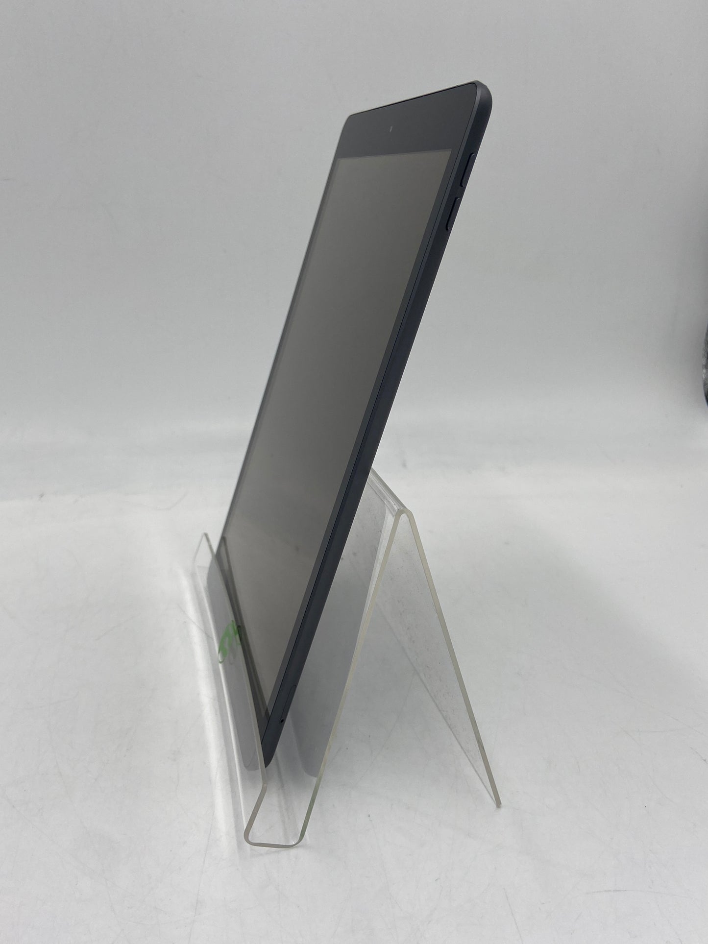 Unlocked Apple iPad 7th Gen 32GB Space Gray
