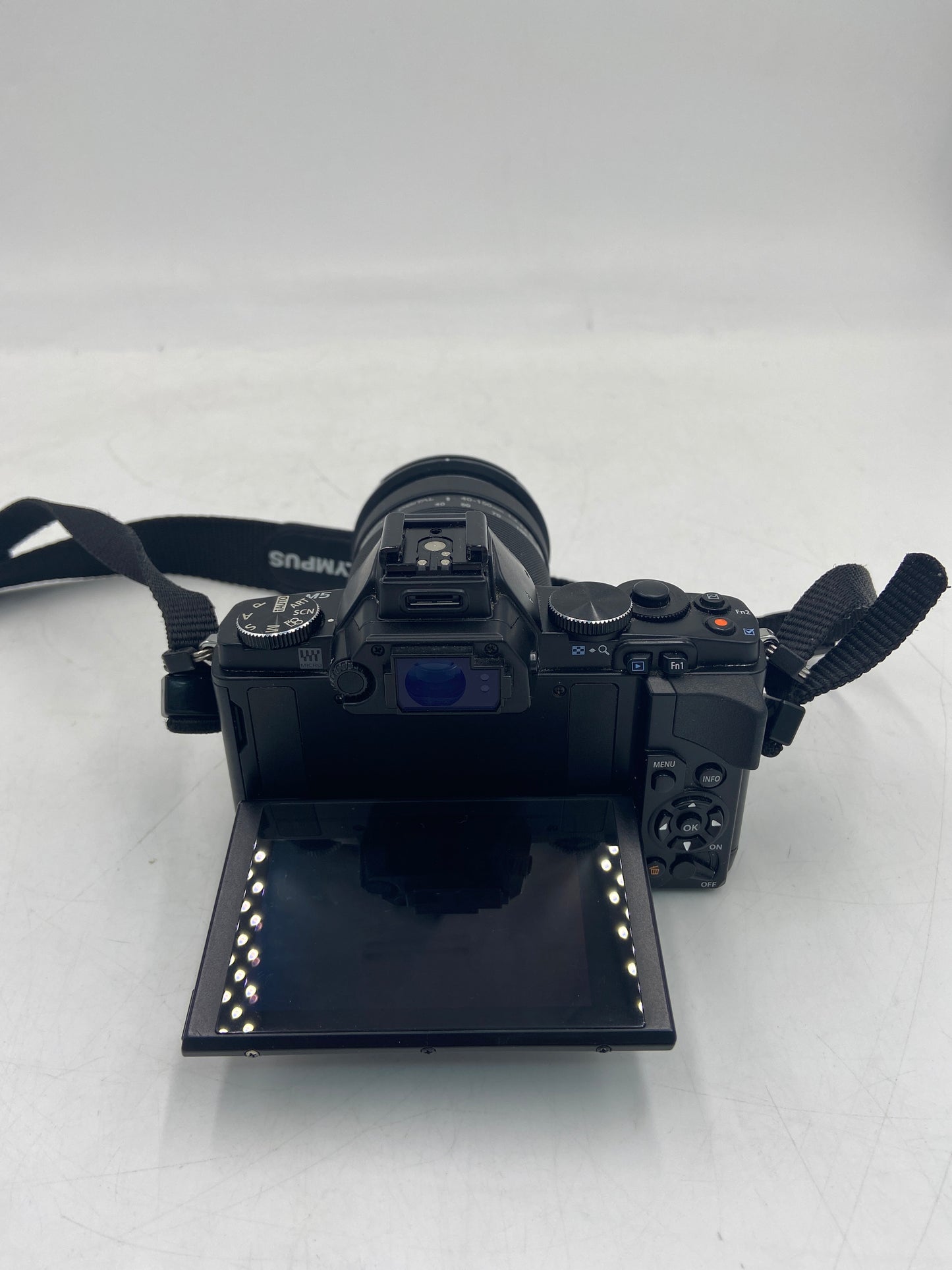 Olympus E-M5 Japan Version 16.0MP Digital SLR DSLR Camera