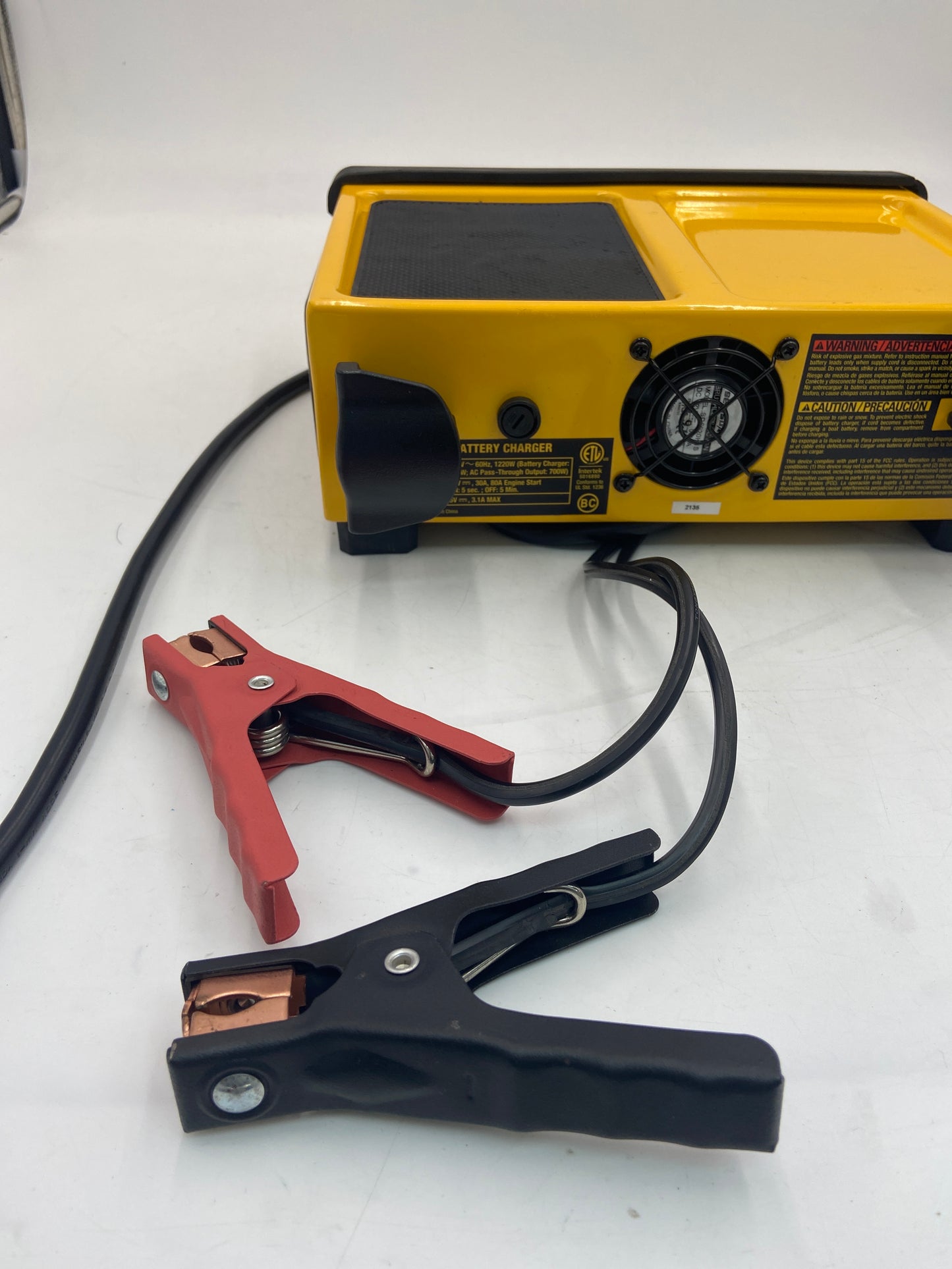 DeWalt DXAEC801B 12V Battery Charger Kit
