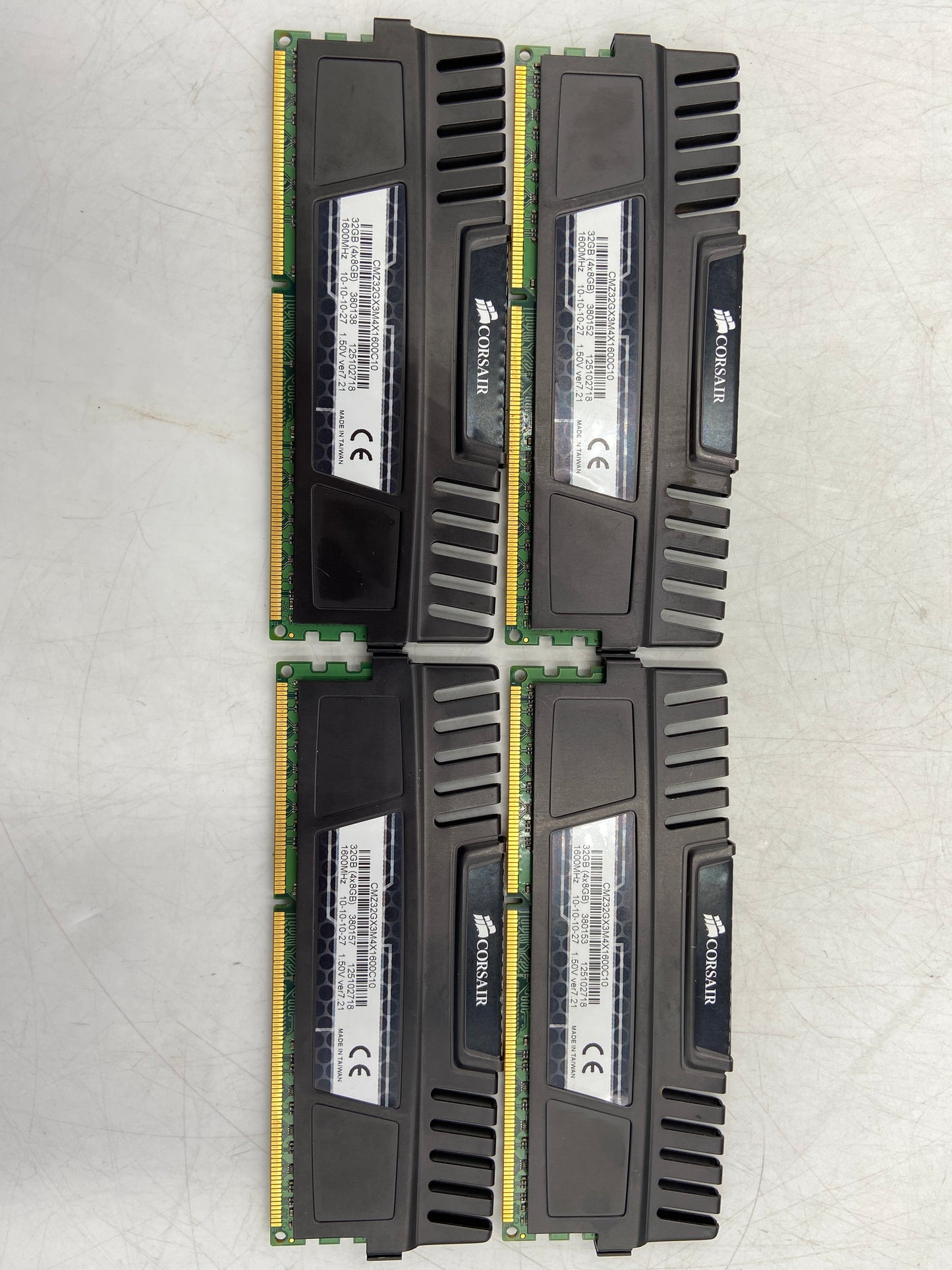 Corsair Vengeance 32GB (4x8GB) RAM 1600MHz CMZ32GX3M4X1600C10