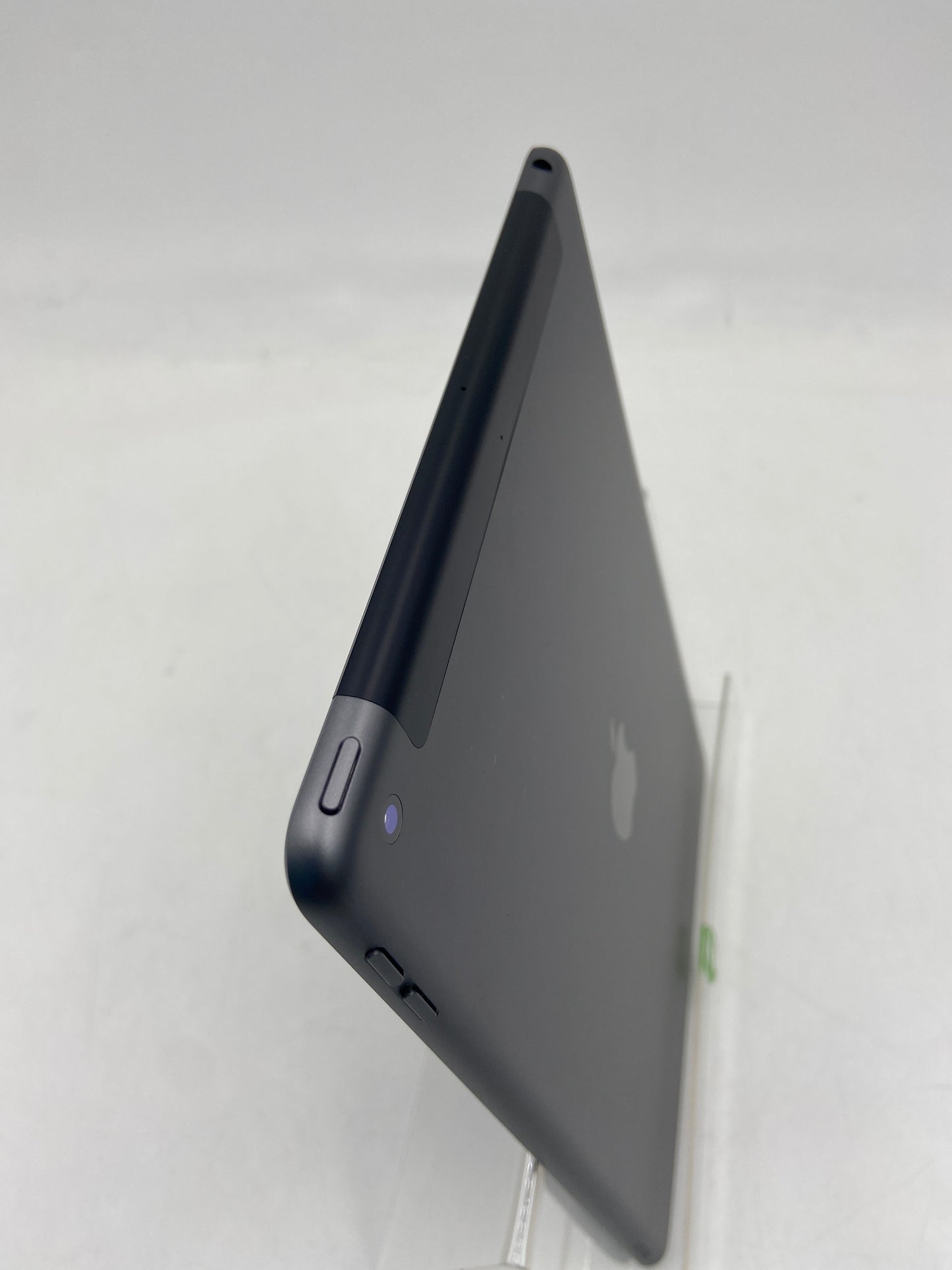 Unlocked Apple iPad 7th Gen 32GB Space Gray
