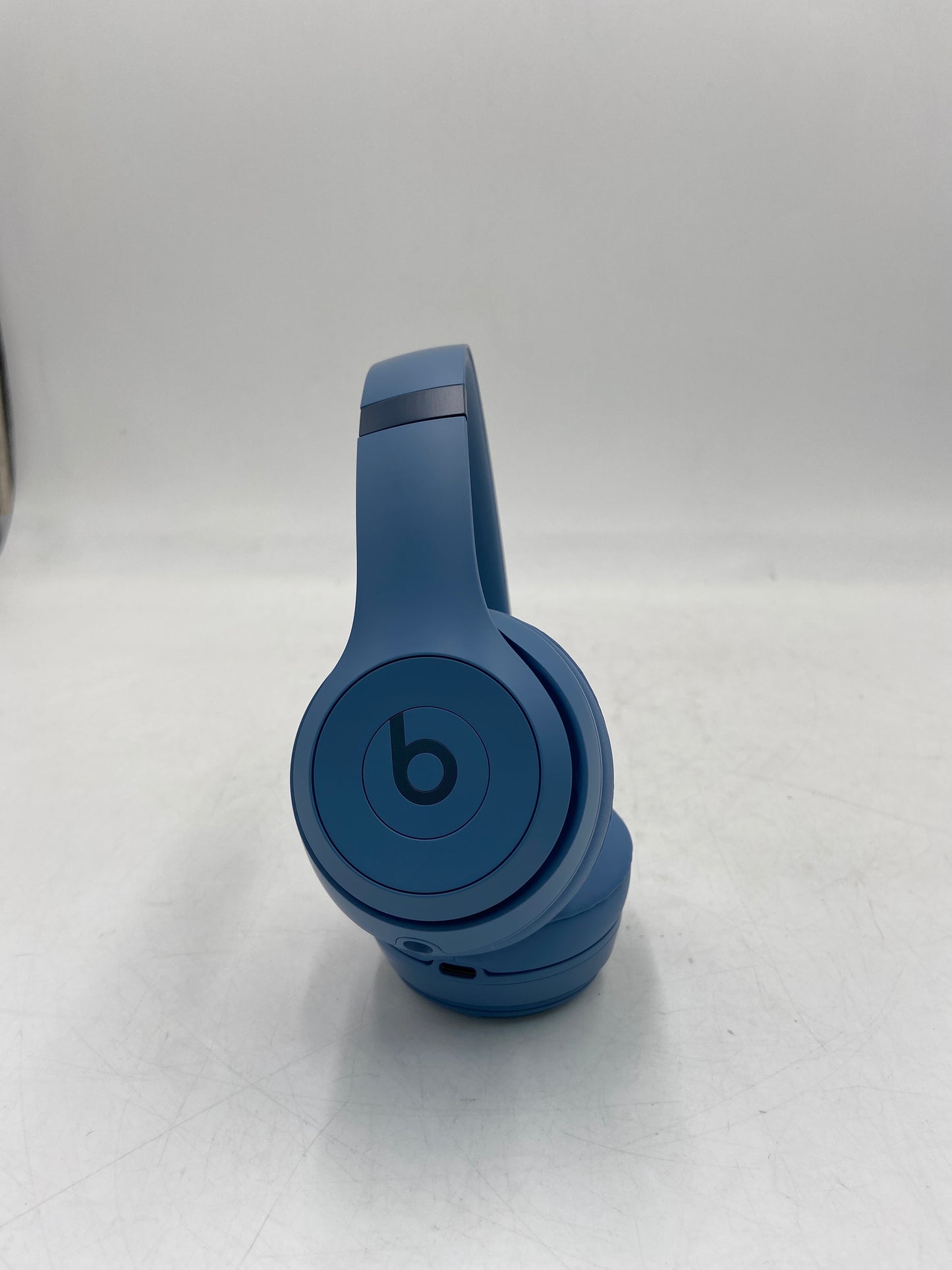 Used Beats Solo4 Slate Blue MUW43LL/A