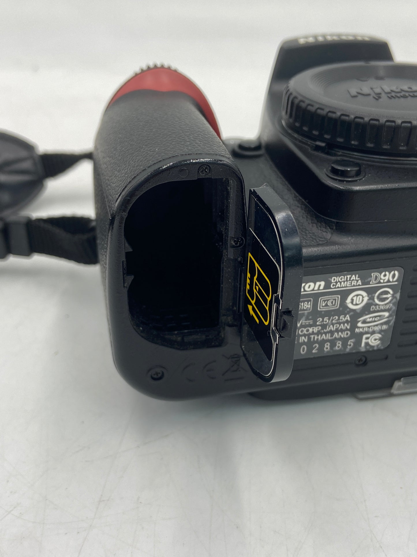 Nikon D90 12.3MP DSLR Camera