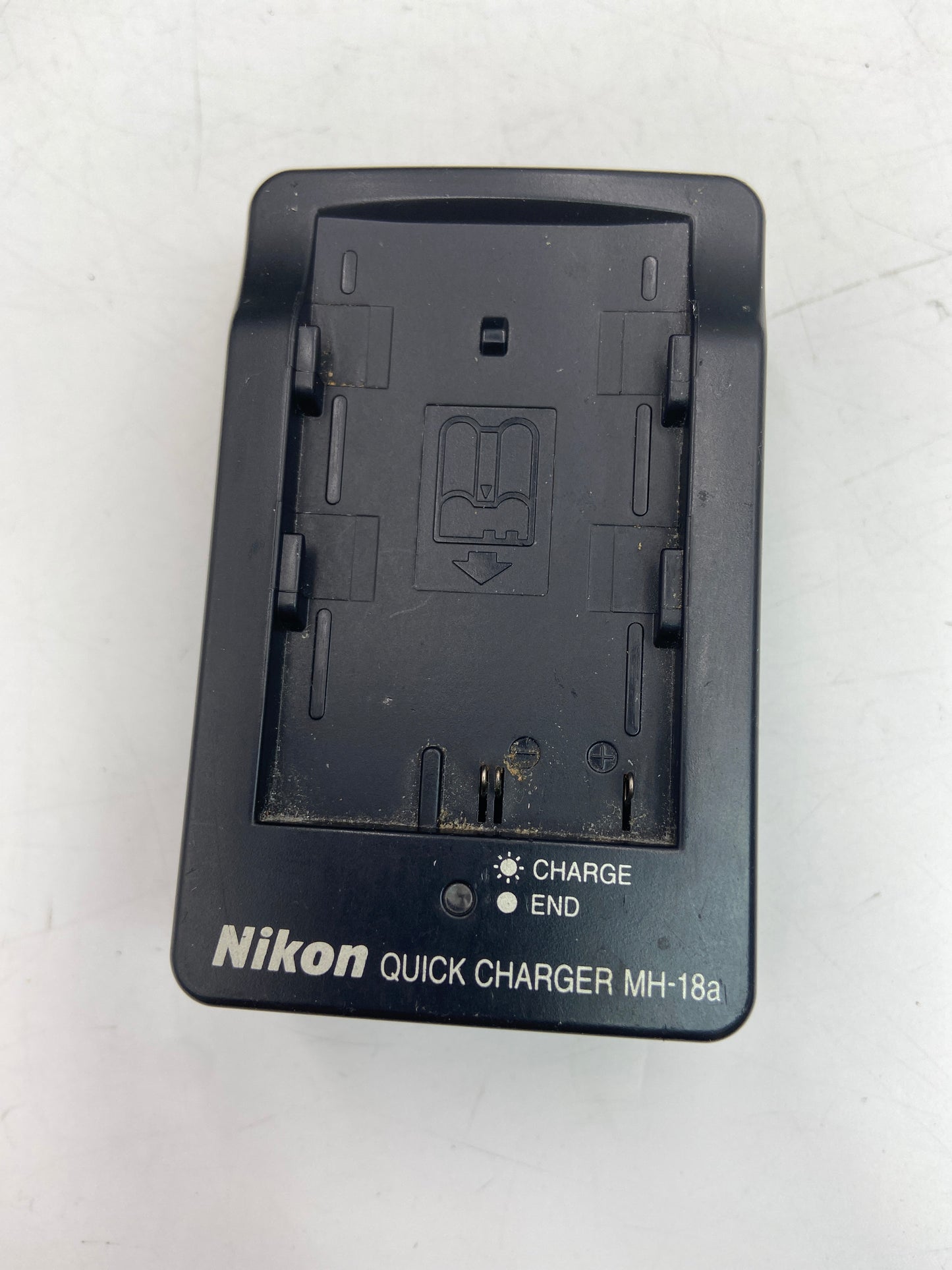 Nikon D90 12.3MP DSLR Camera