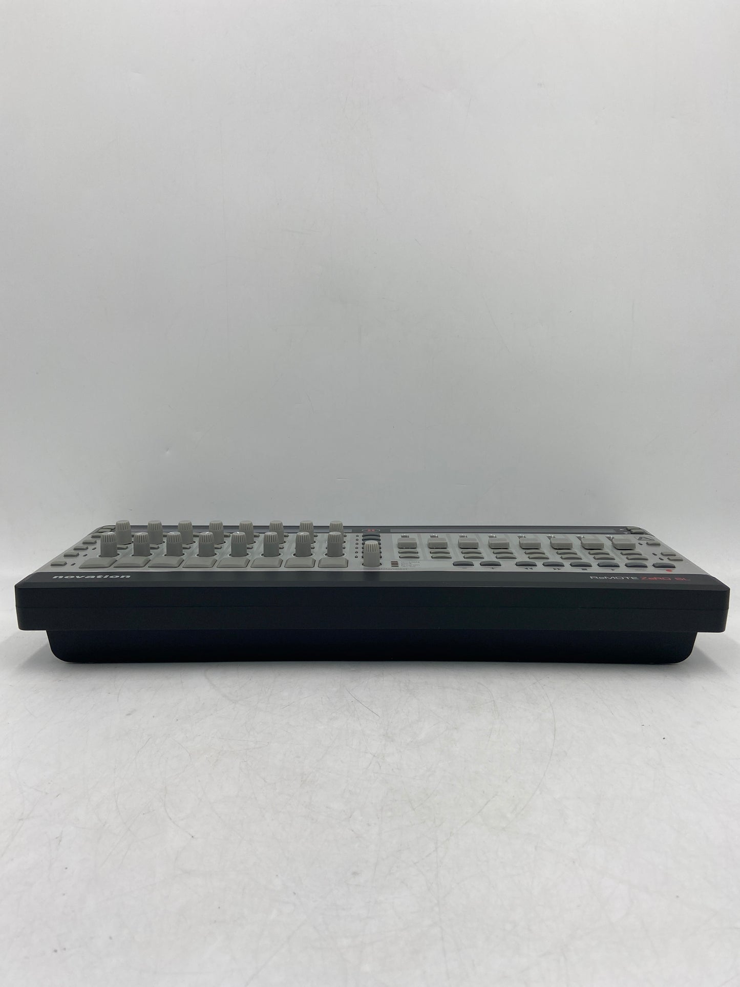 Novation ReMOTE ZeRO SL MIDI Controller