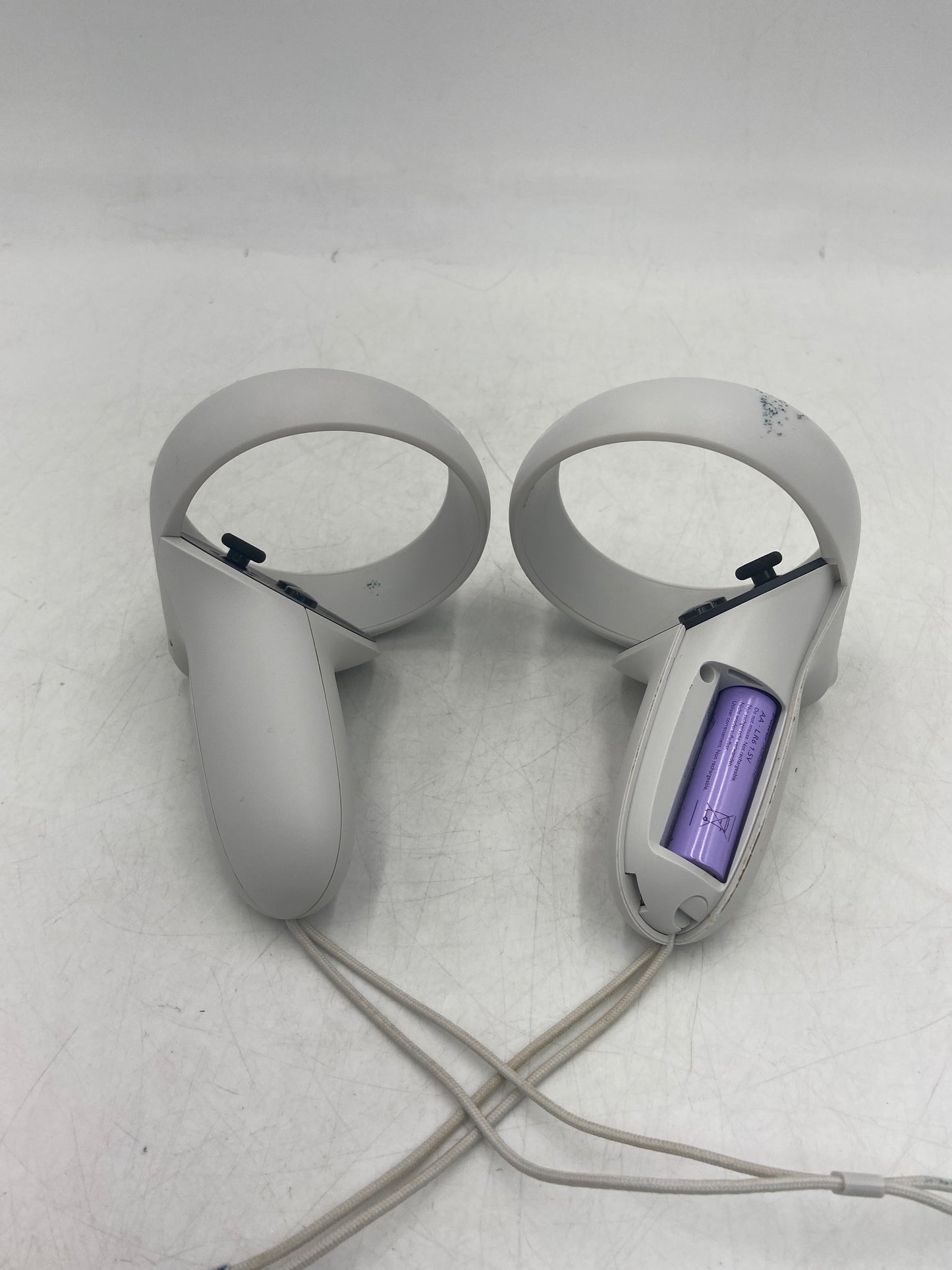 Meta Quest 2 256GB Standalone All-in-One VR Headset KW49CM with VR Power 2 Battery