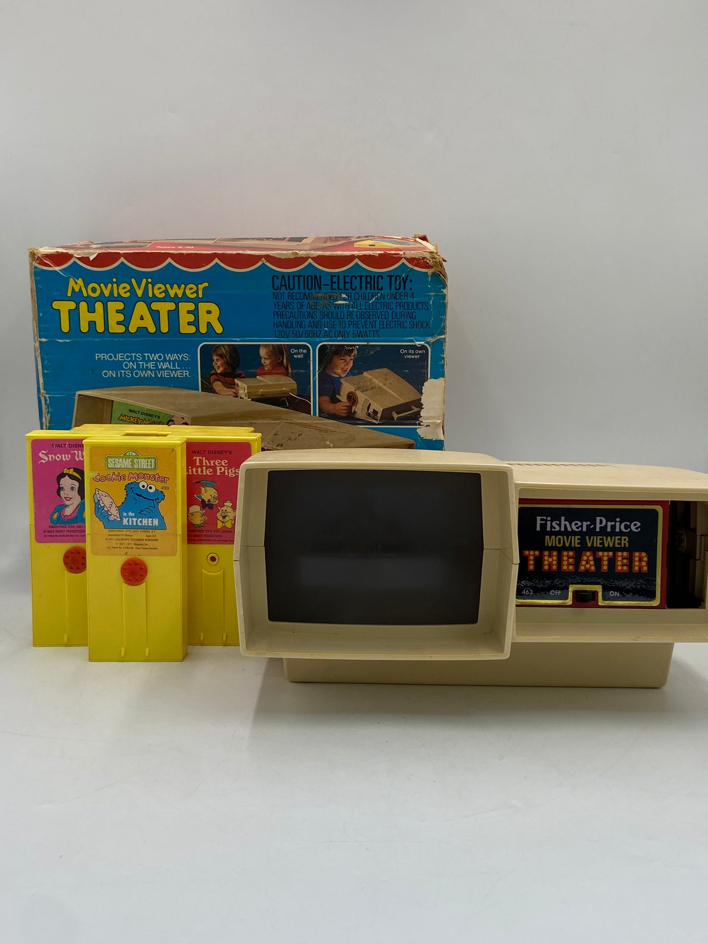 Vintage Fisher Price Movie Viewer Theater Toy 1977 with 7 Cartridges (NOT TESTED)