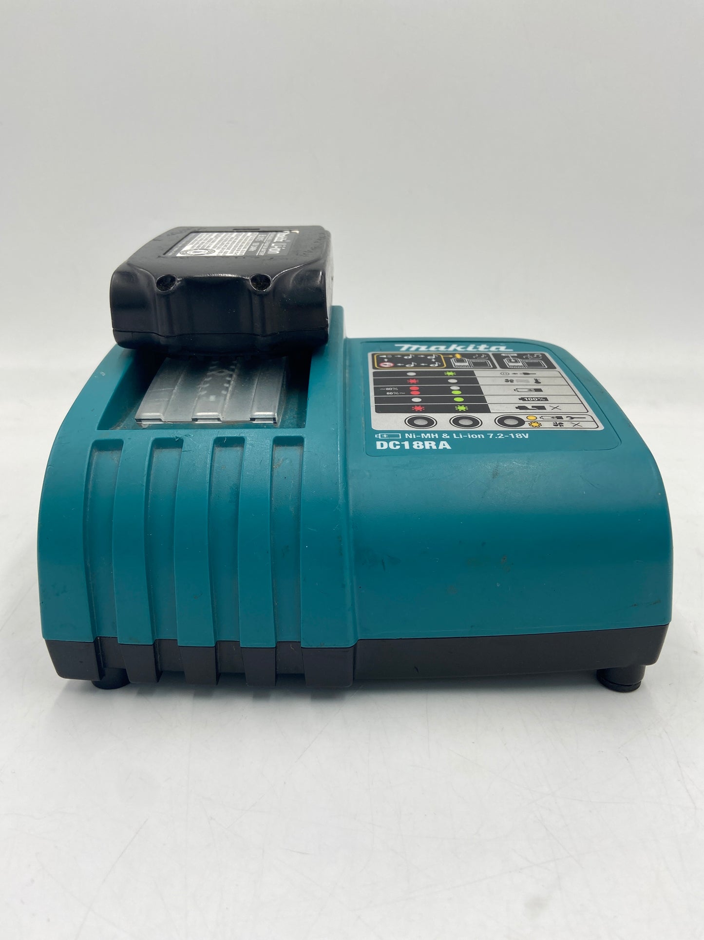 Makita DC18RA 18V Lithium Ion Battery Charger