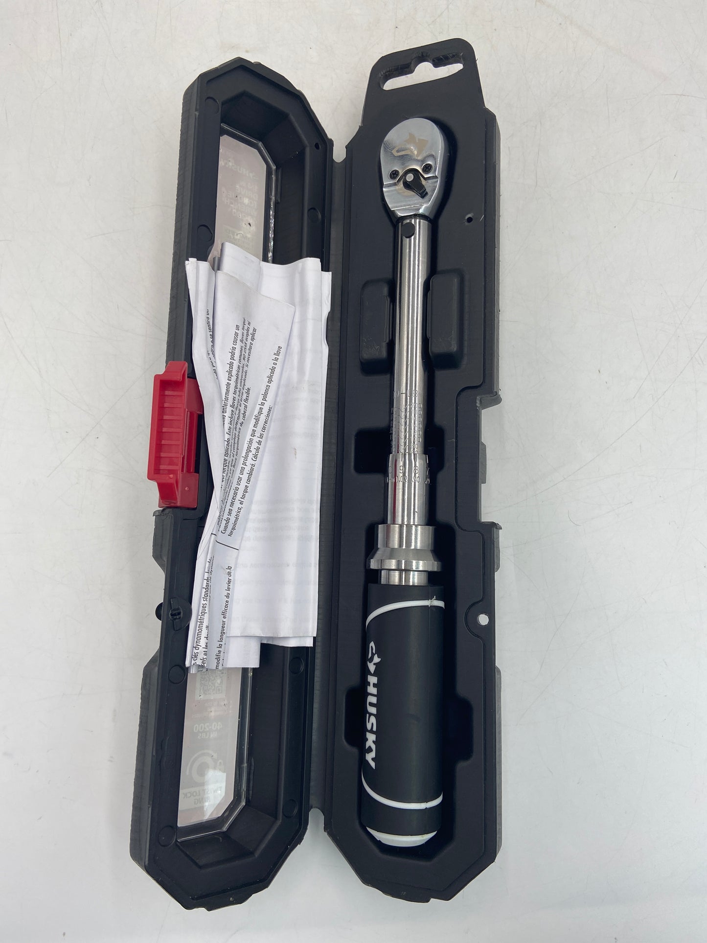 New Husky 1/4 inch Drive Torque Wrench 40-200 LBS 625319