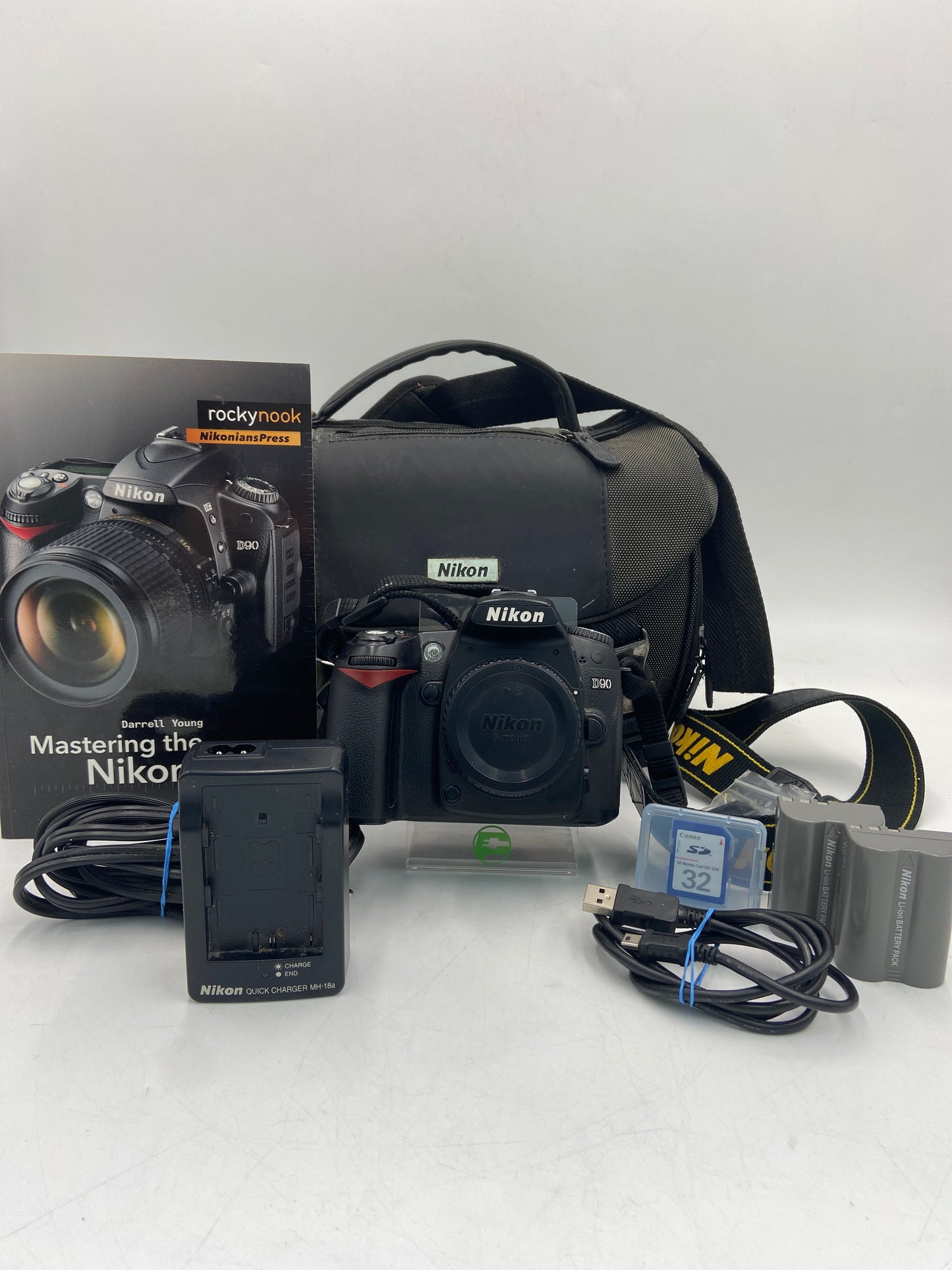 Nikon D90 12.3MP DSLR Camera