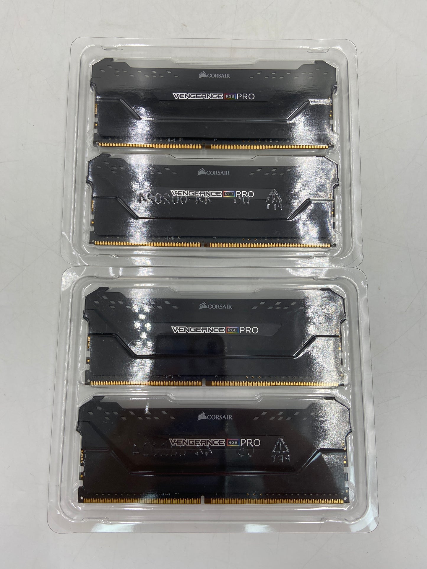Corsair Vengence RGB Pro 4x8GB RAM