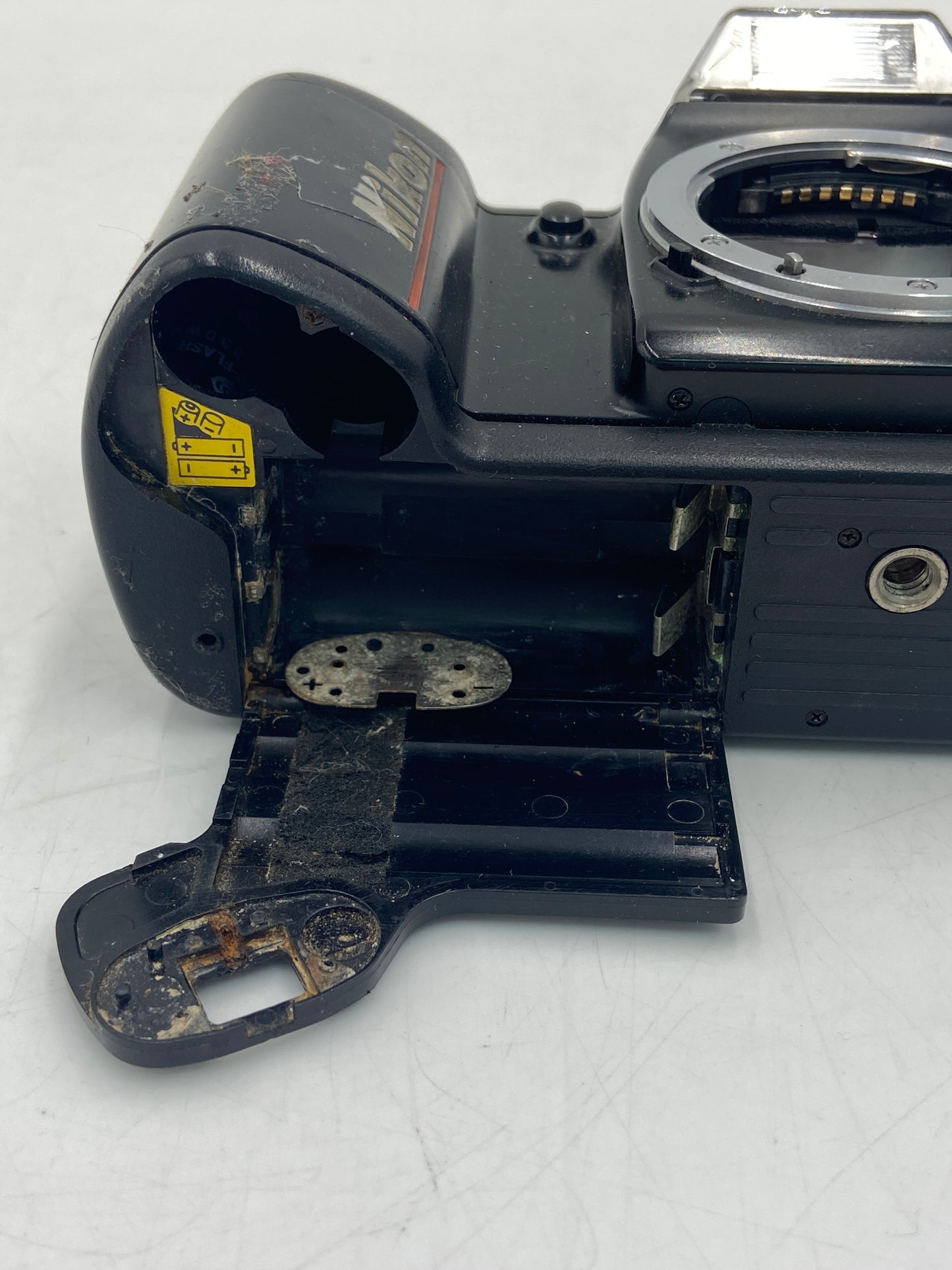 Broken Nikon N4004 AF 35MM Film Camera