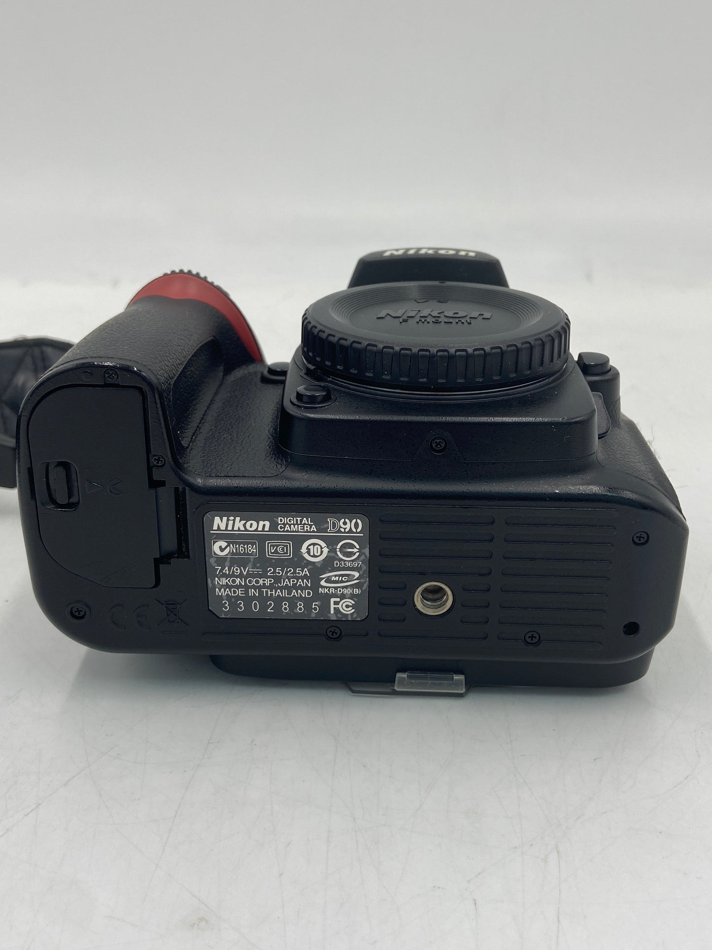 Nikon D90 12.3MP DSLR Camera