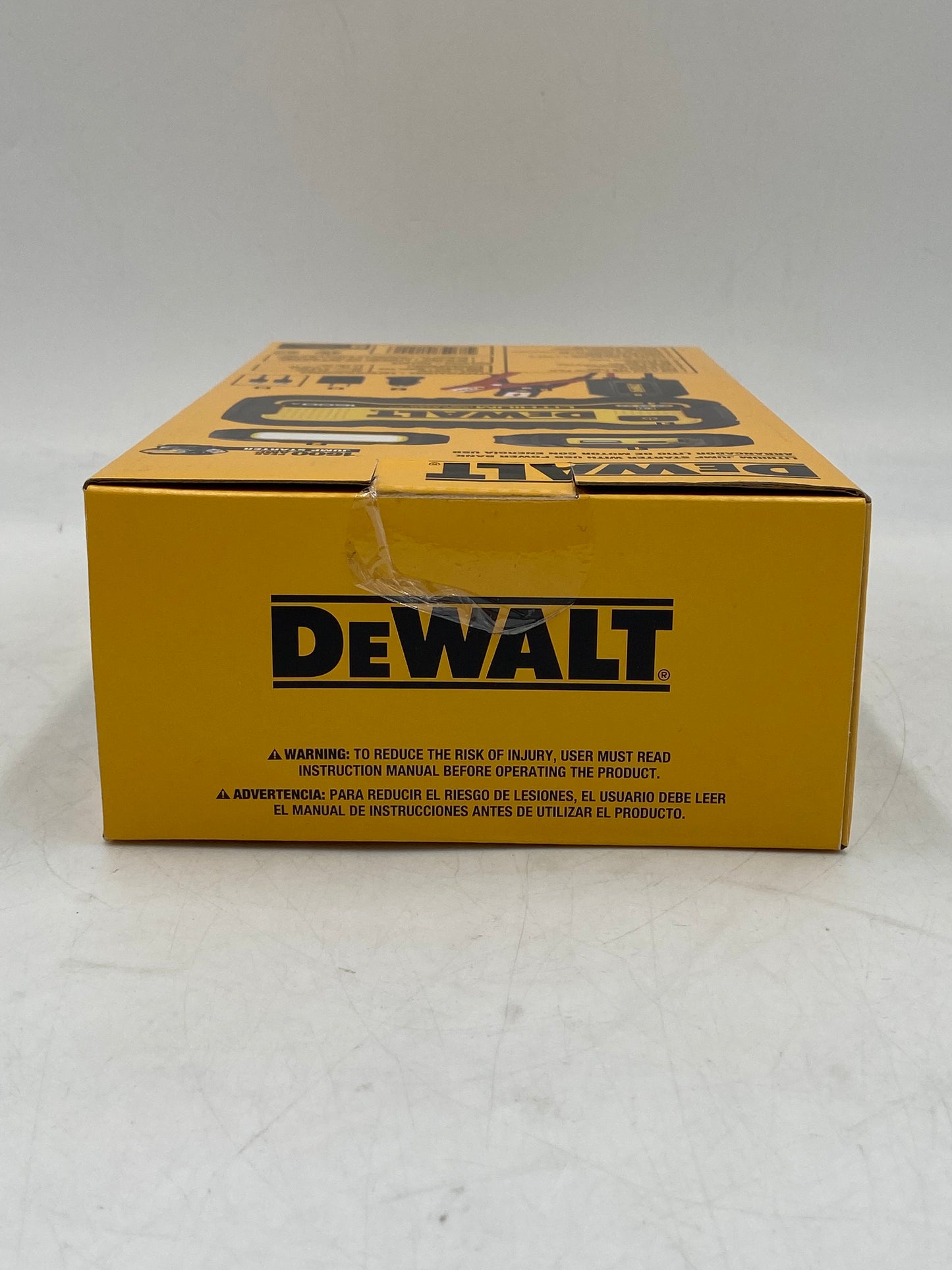 New DEWALT Lithium Jump Starter with USB Power Bank Jump Starter DXAELJ16