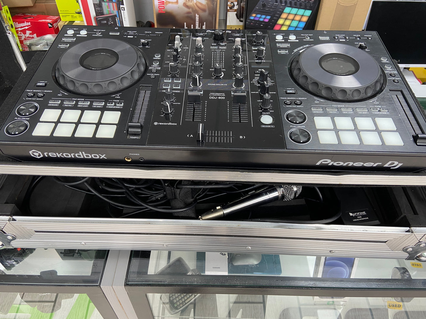 Pioneer DJ DDJ-800 2-channel DJ controller