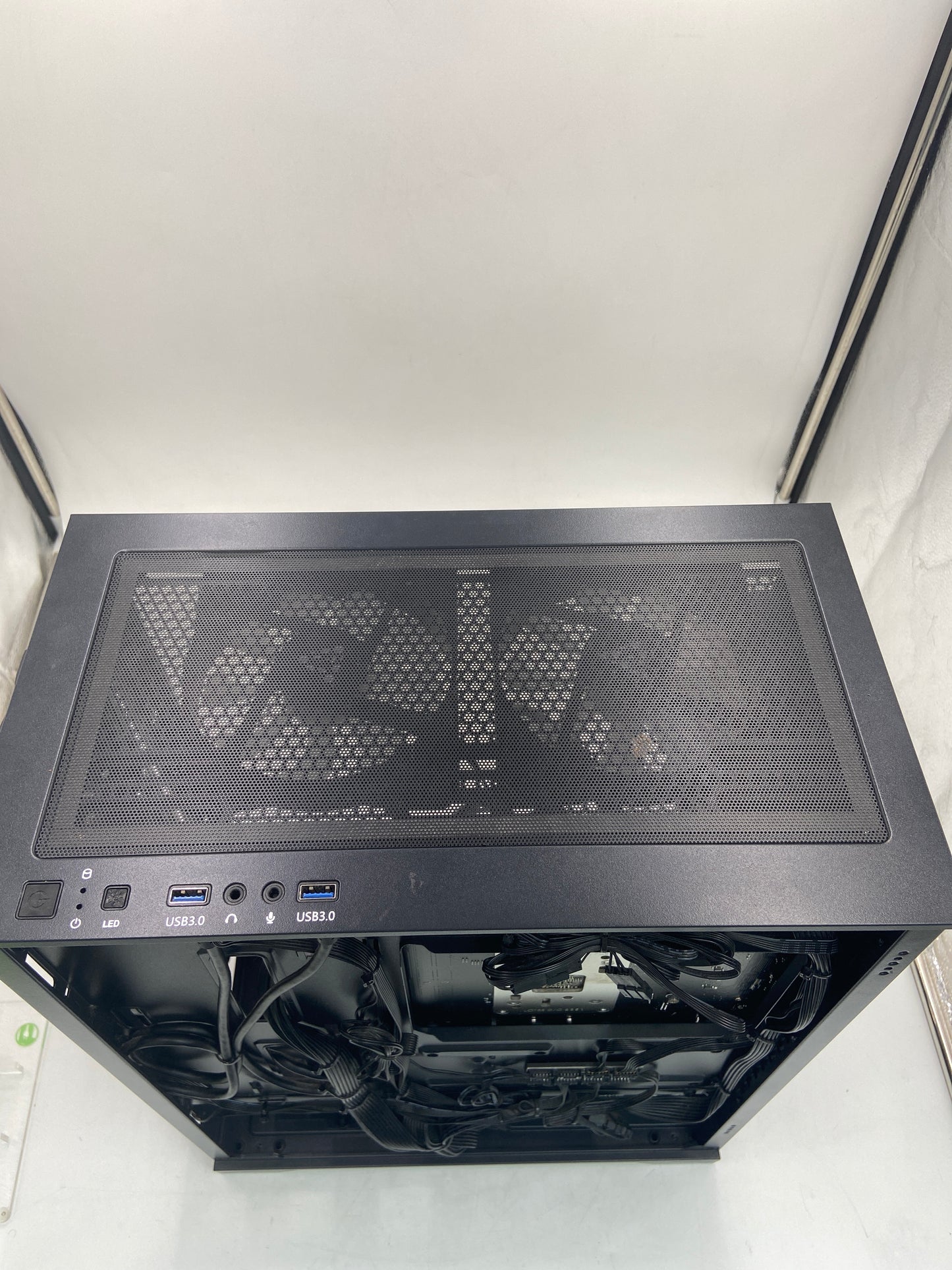 CyberPower Custom PC Black Ryzen 7 7700X 4.70GHz 16GB RAM 16GB SSD MSI GeForce RTX 4060 Ti Ventus 2X Black 8G OC