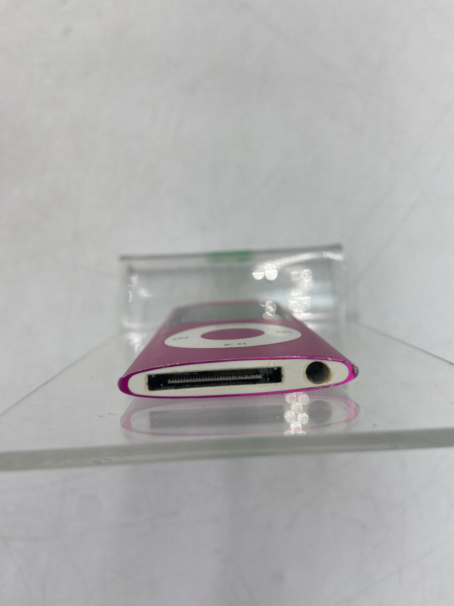 Apple iPod Nano 4th Gen 8GB Pink A1285