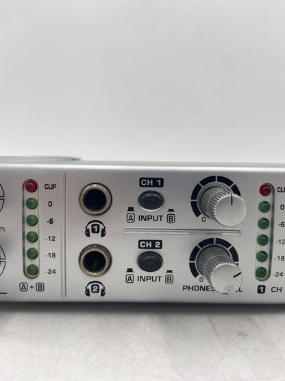 BEHRINGER MINIAMP AMP800 4-Channel Stereo Headphone Amplifier  P0331