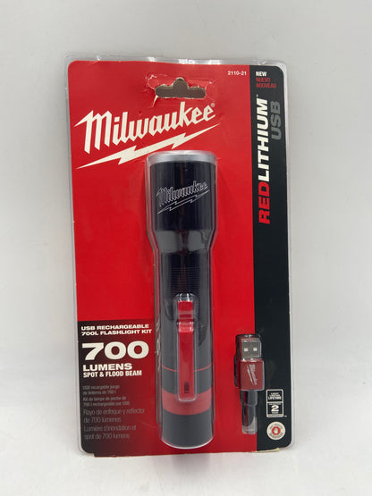 New Milwaukee Red Lithium USB 700 Lumen Flashlight 2110-21