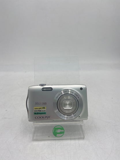 Nikon COOLPIX S3300 16.0MP Compact Camera