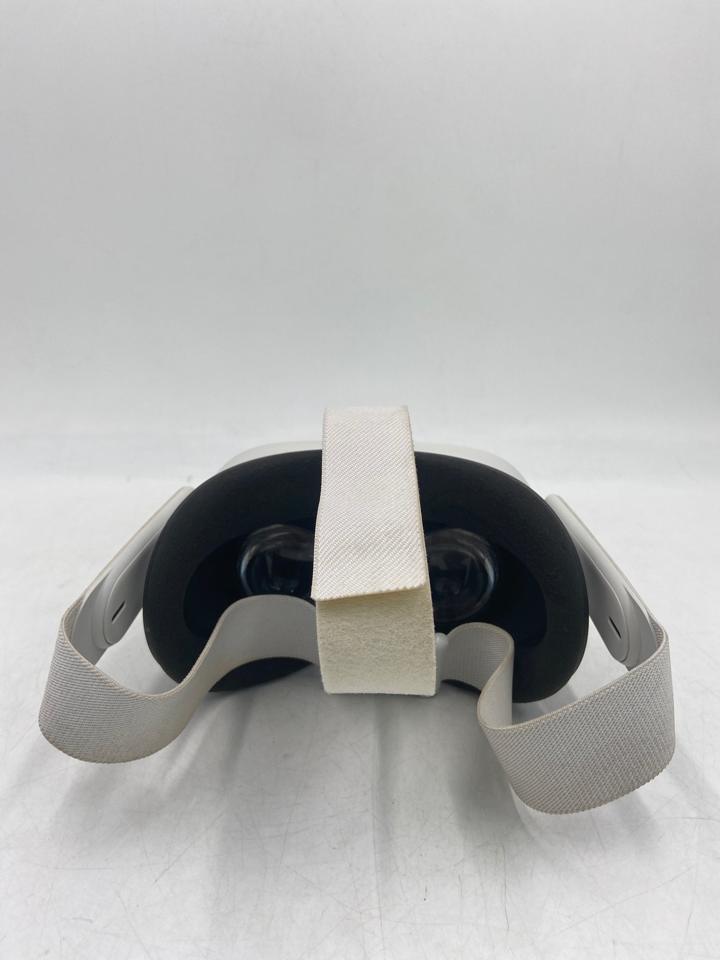 Meta Quest 2 128GB Standalone All-in-One VR Headset KW49CM