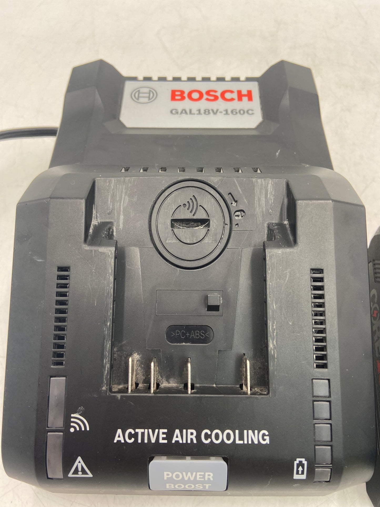 Bosch GAL18V-160C 18V Power Tool Battery Charger with Battery