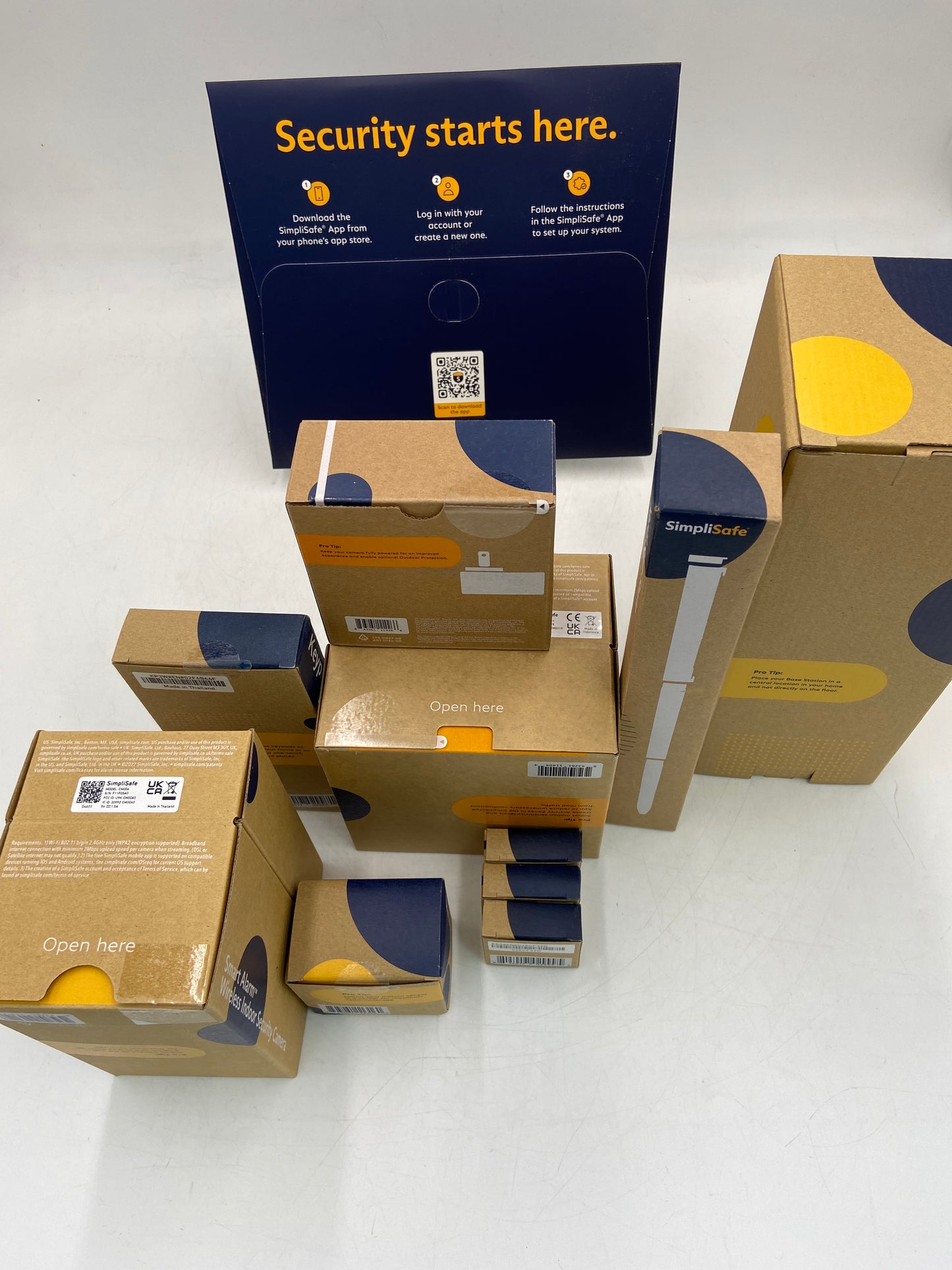 New SimpliSafe 11-Piece Starter Bundle Wireless Home Security Kit