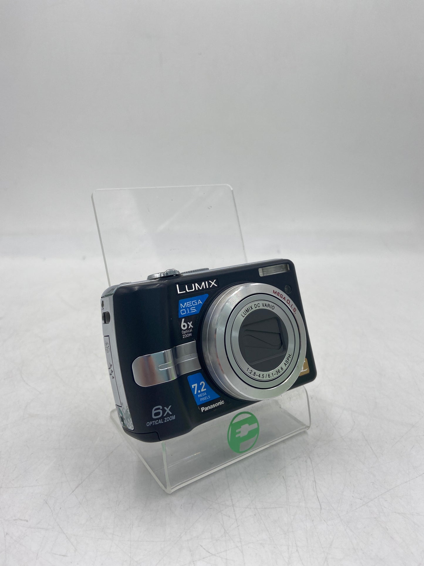 Broken Panasonic DMC-LZ7 DMC-LZ7 7.2MP Compact Digital Camera Battery Corrosion