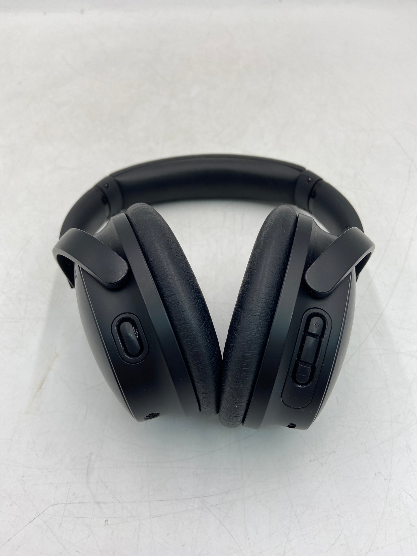 Bose QuietComfort Over-Ear Wireless Bluetooth Headphones Black 437310