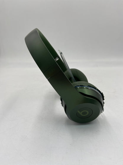 Beats Solo HD Wireless Over-Ear Bluetooth Headphones Hunter Green