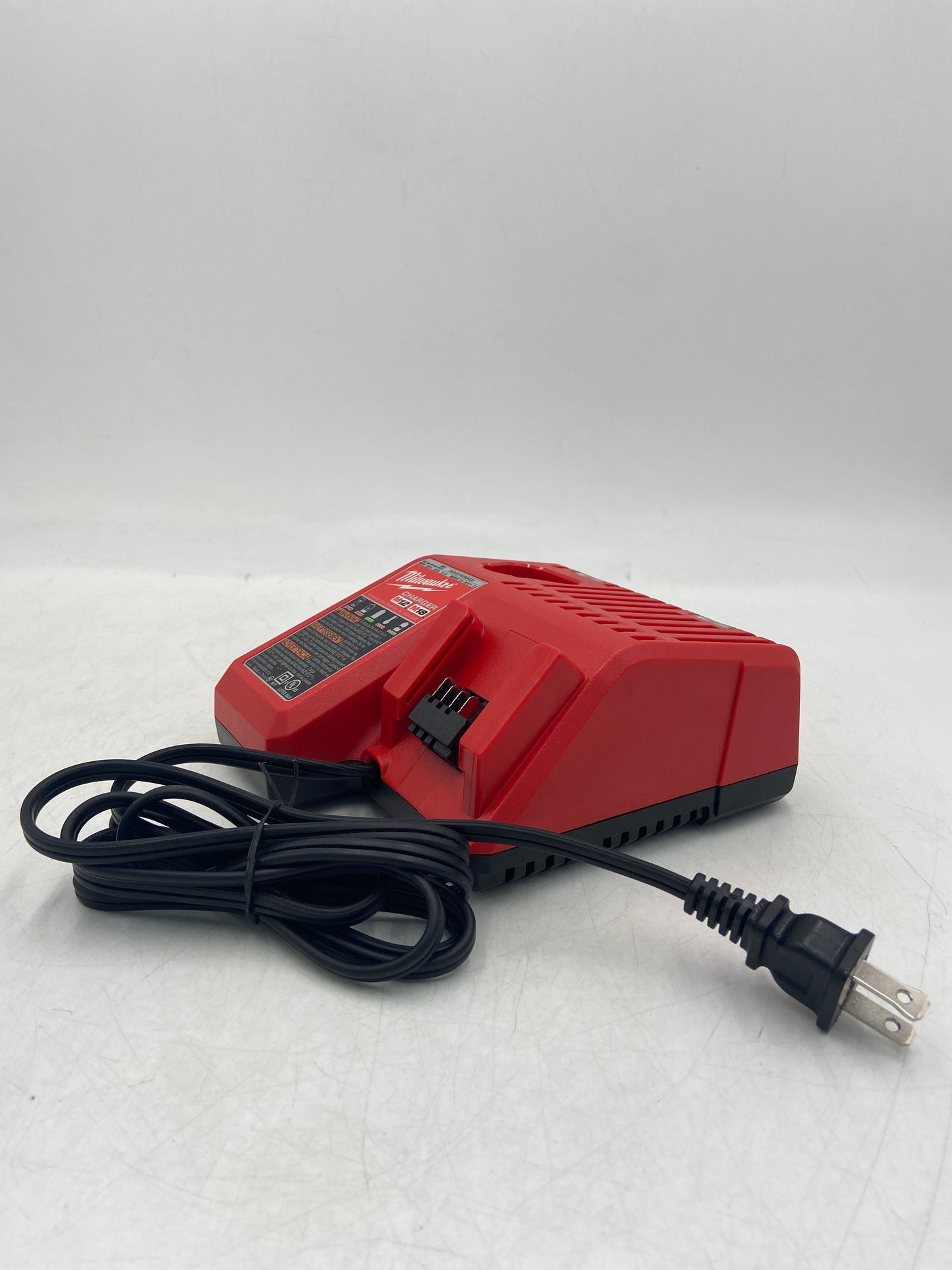 Milwaukee 48-59-1812 M12, M18 Battery Charger