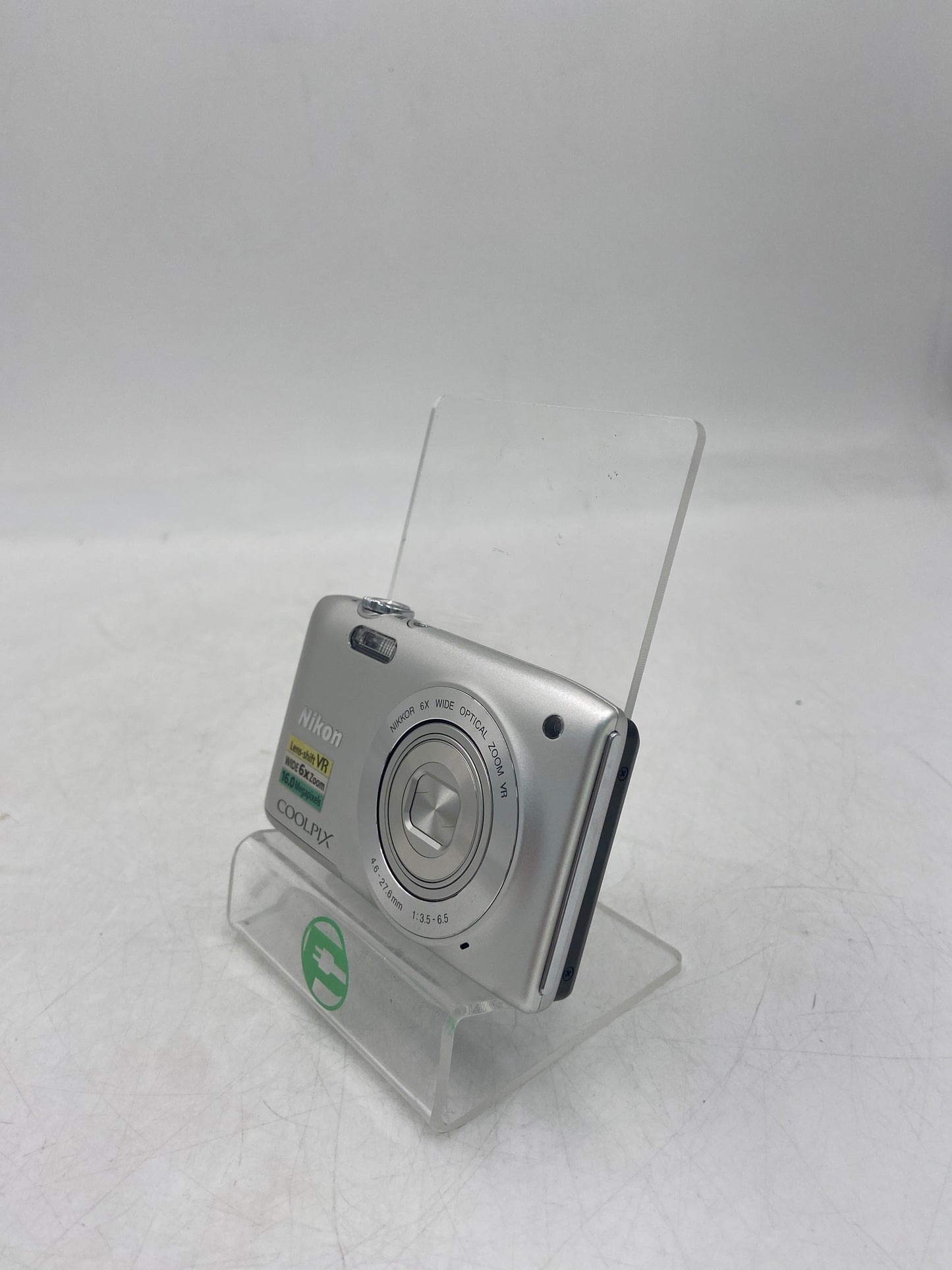 Nikon COOLPIX S3300 16.0MP Compact Camera