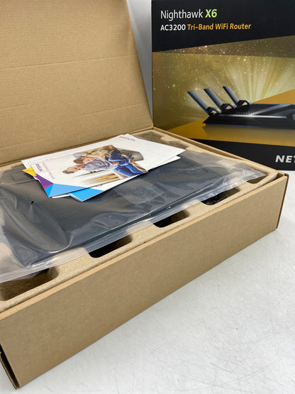 NETGEAR Nighthawk X6 AC3200 Tri-Band Smart Wi-Fi Router R8000