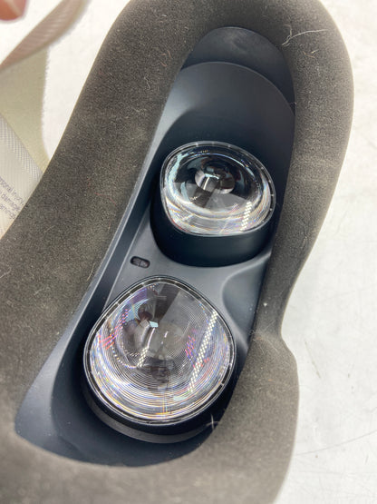 Meta Quest 2 128GB Standalone All-in-One VR Headset KW49CM