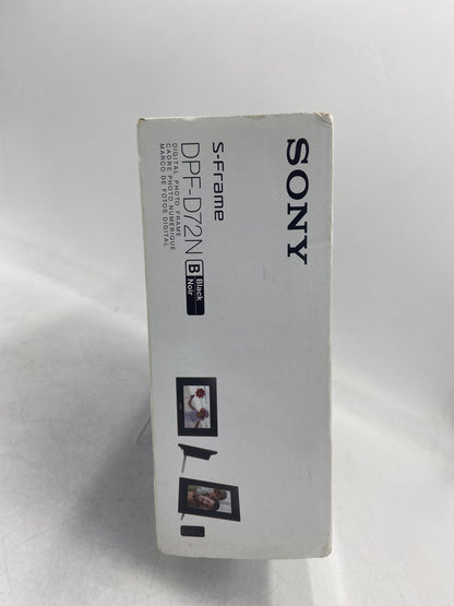 New Sony S-Frame Digital Photo Frame DPF-D72N