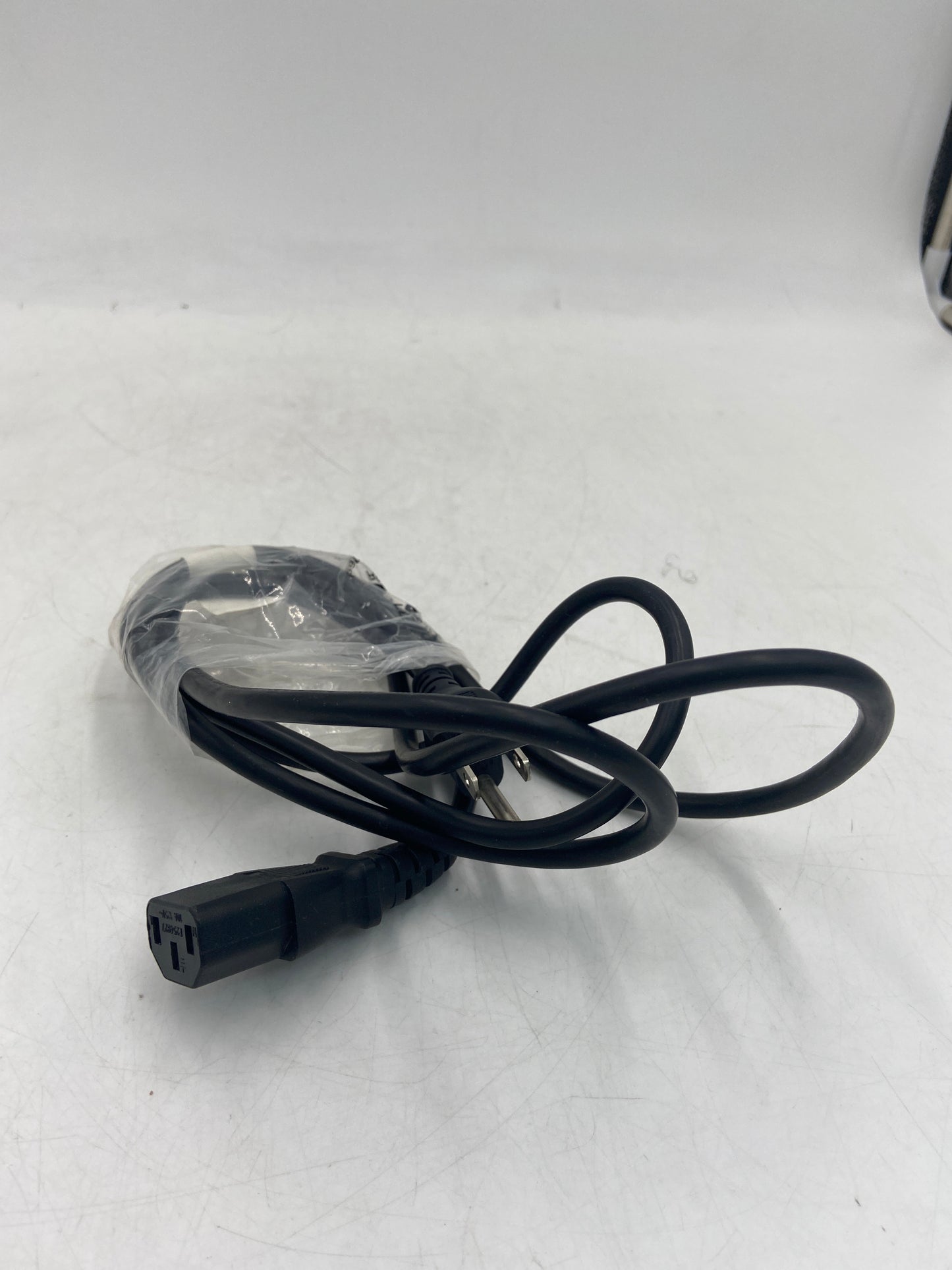 Optoma HZ39HDR Full HD DLP Home Theater & Gaming Projector DAZHSUZ White