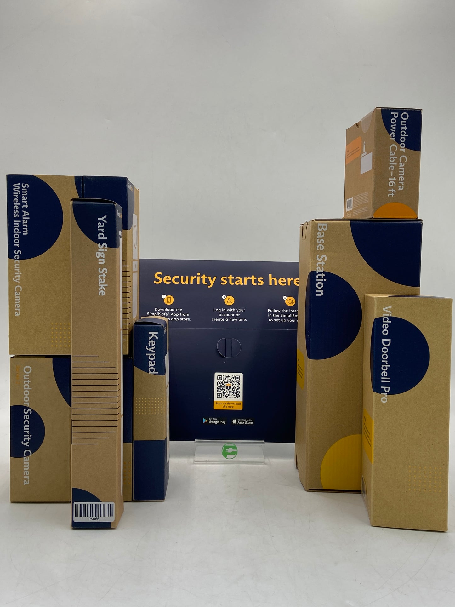 New SimpliSafe 8-Piece Camera Set Up Bundle Wireless Home Security Kit