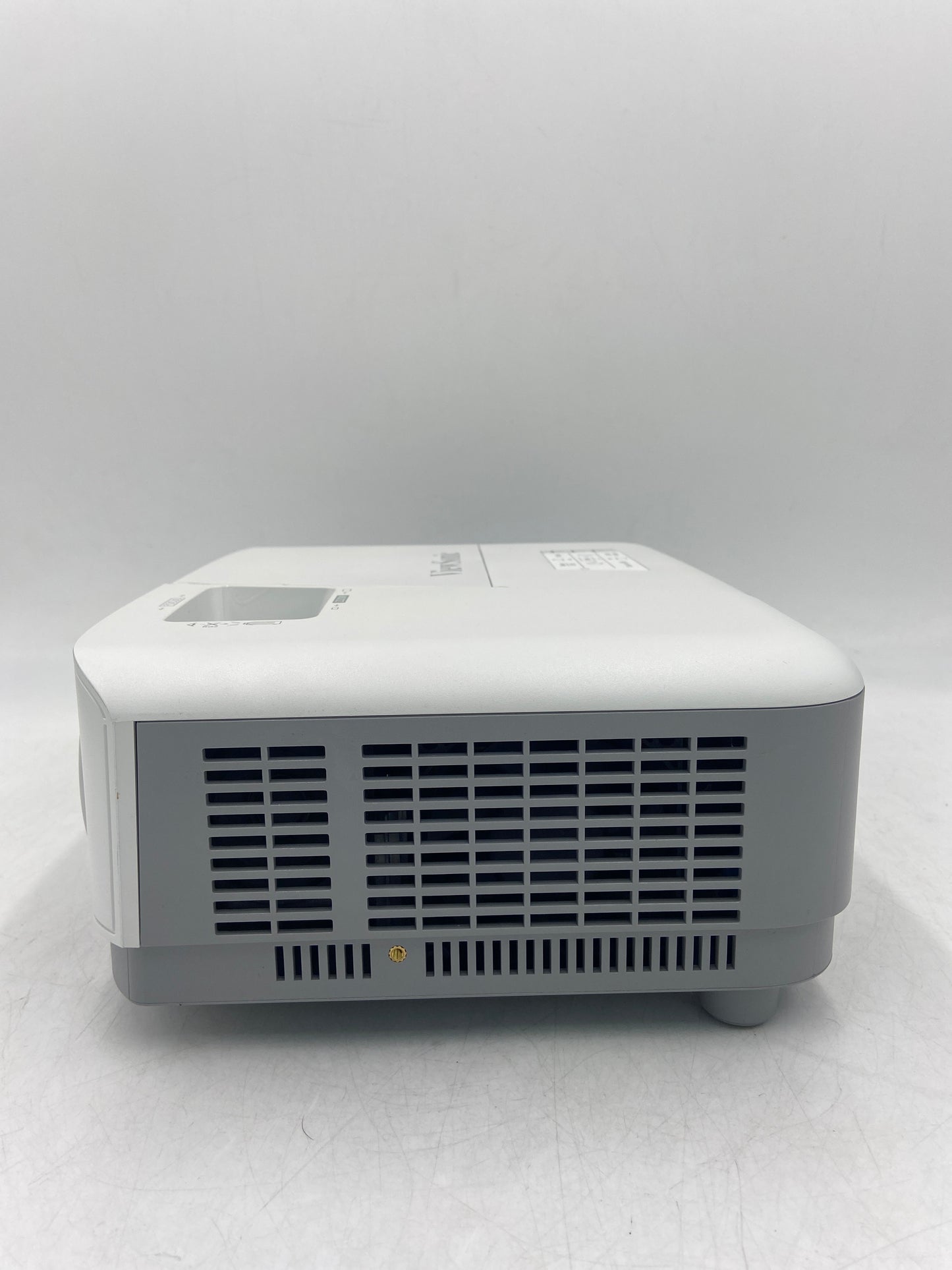 ViewSonic PG707X 1024 x 768 Pixels 1300 Ansi Lumens DLP Projector VS19090