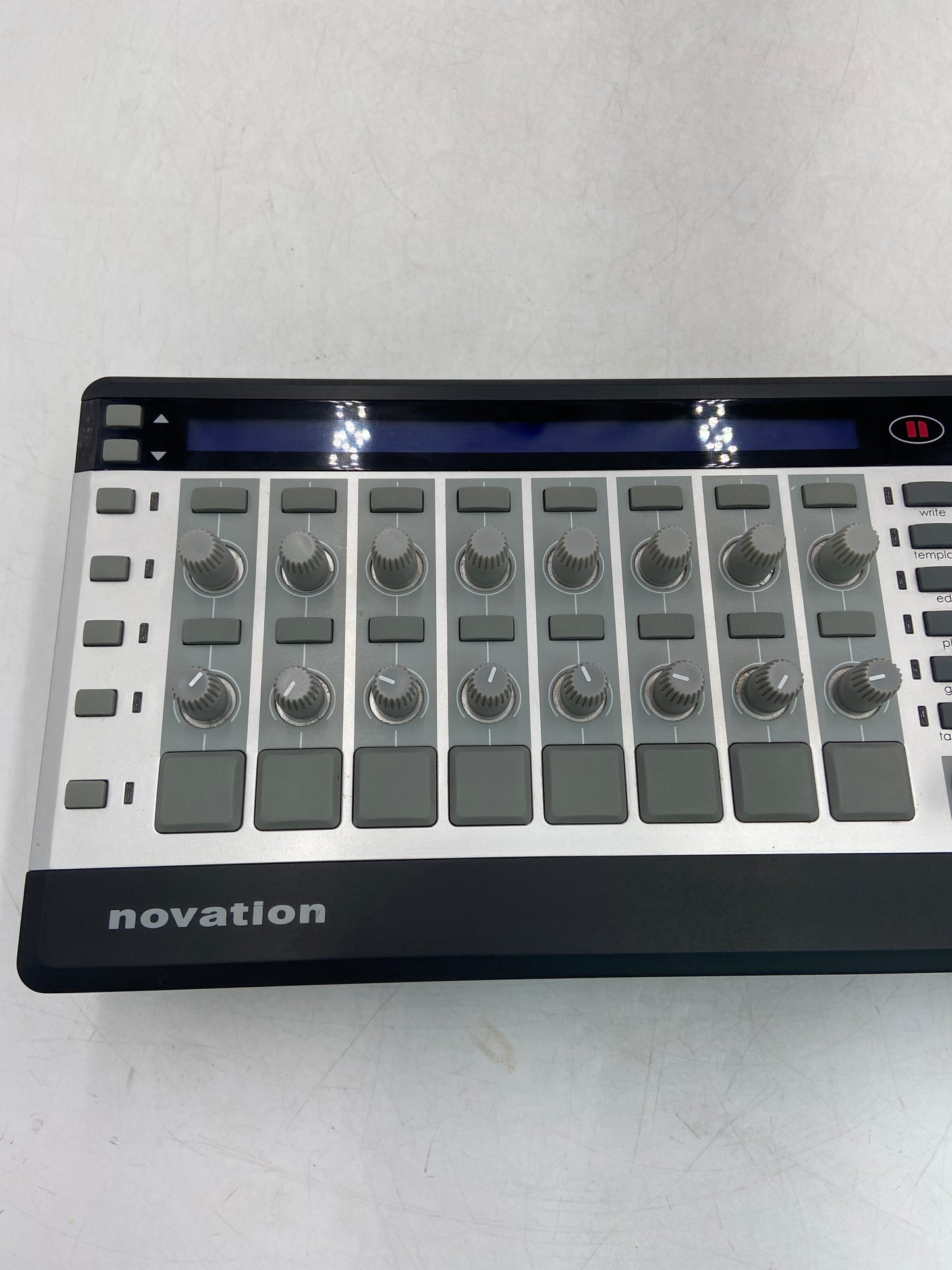 Novation ReMOTE ZeRO SL MIDI Controller