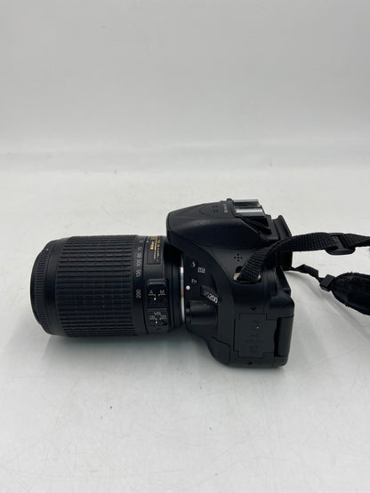 Nikon D5200 DSLR Camera