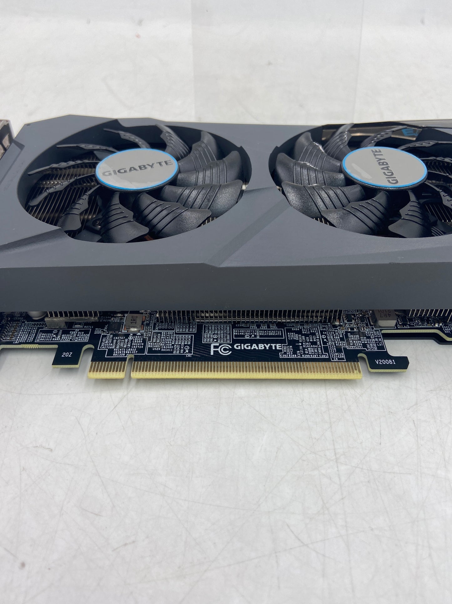 Broken Gigabyte GeForce RTX 3070 Eagle OC 8GB GDDR6 Graphics Card GV-N3070EAGLE OC-8GD Green Lines