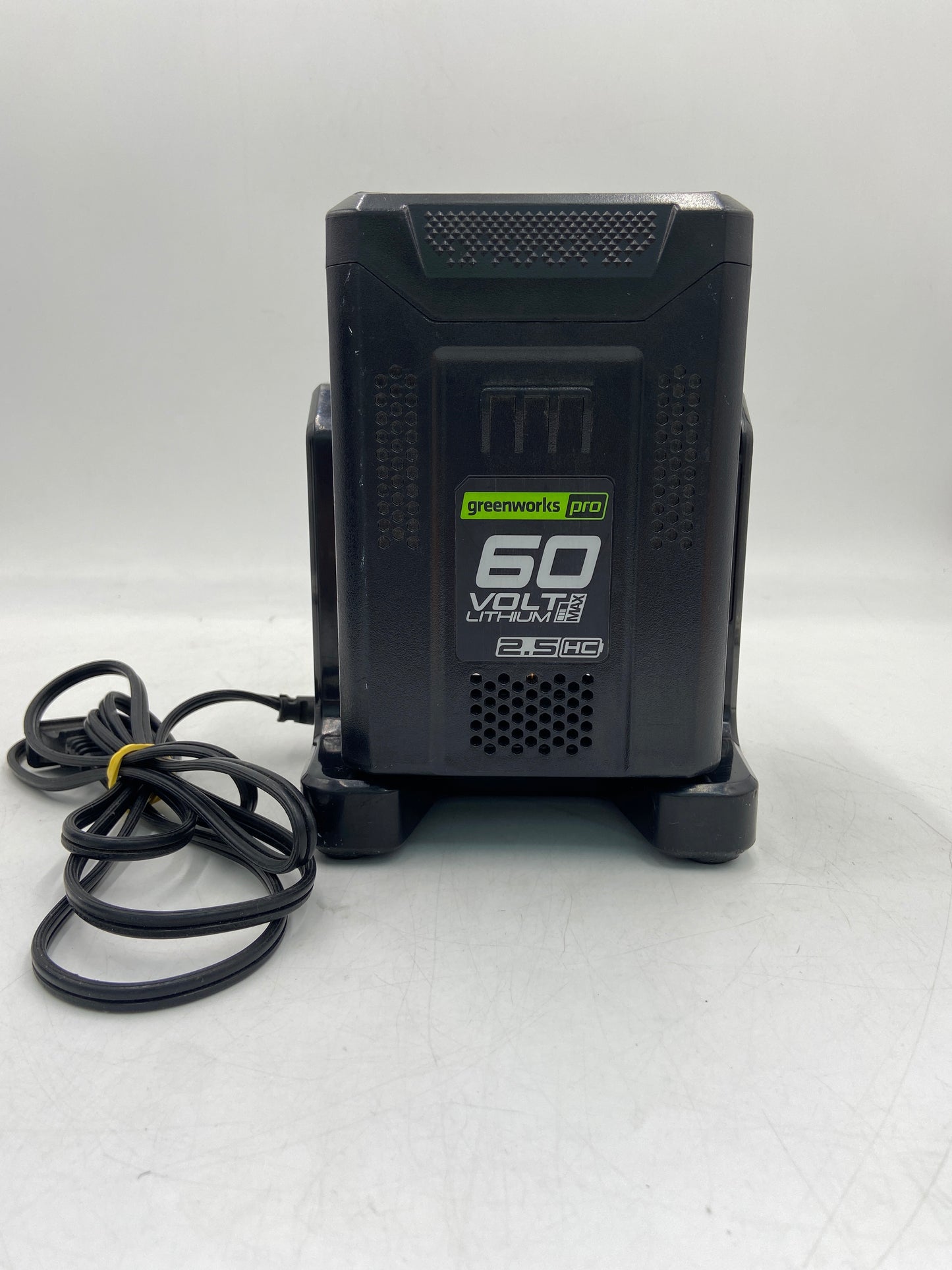 Greenworks 60volt battery pro w charger Battery Charger LB6025