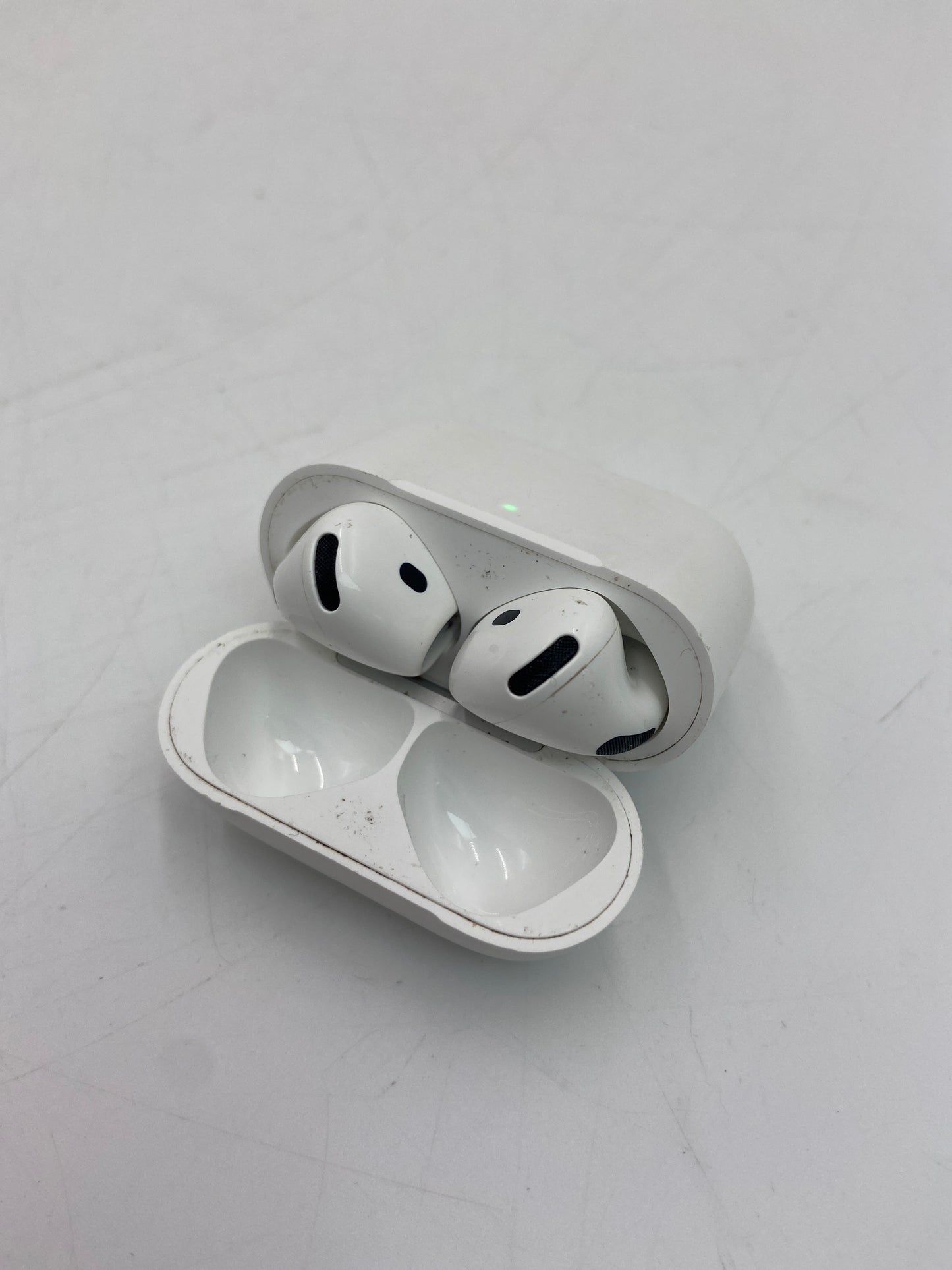 Apple AirPods 4th Gen with Charging Case