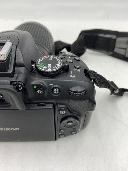 Nikon D5200 DSLR Camera