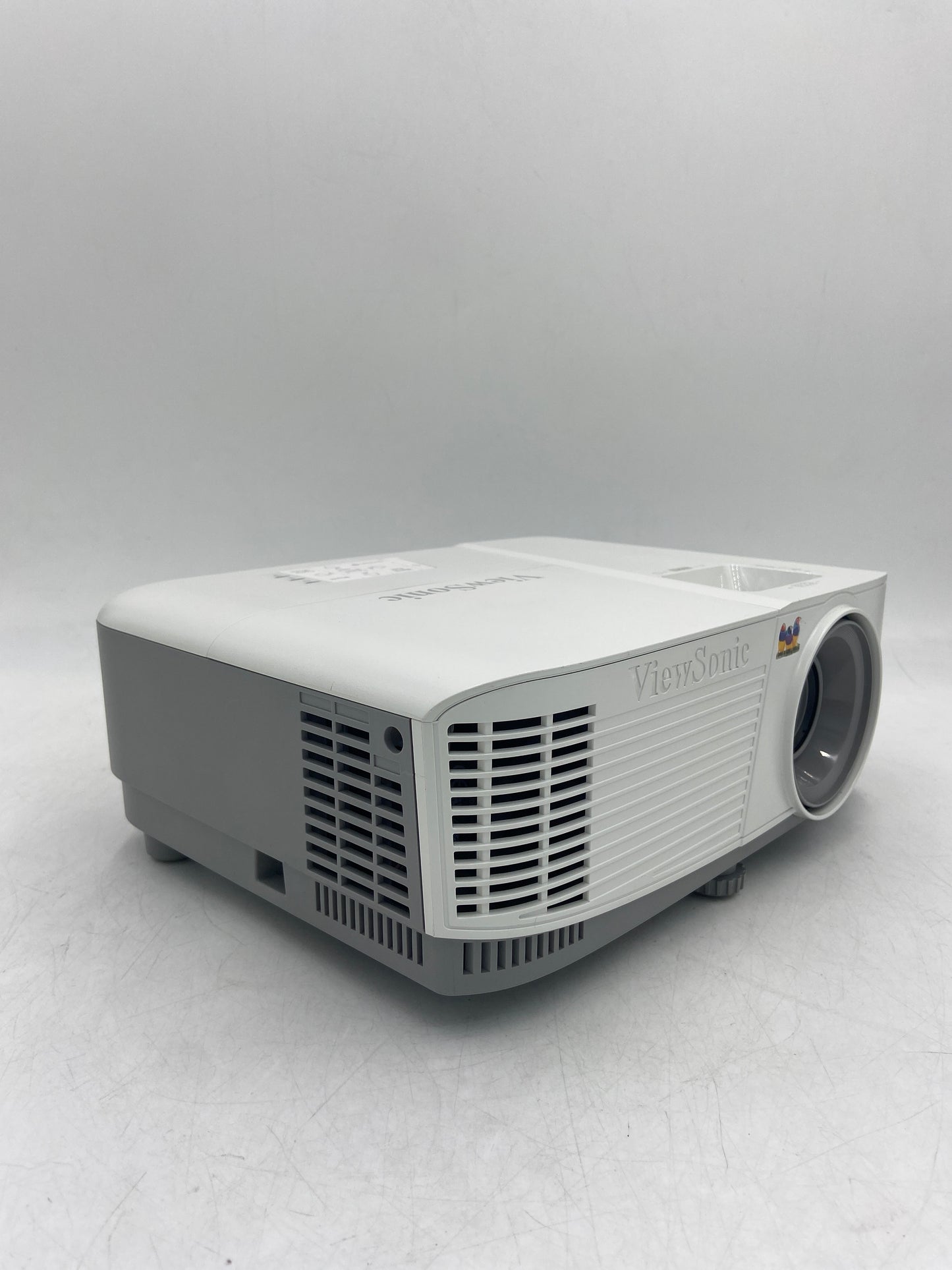 ViewSonic PG707X 1024 x 768 Pixels 1300 Ansi Lumens DLP Projector VS19090 (Device Only)
