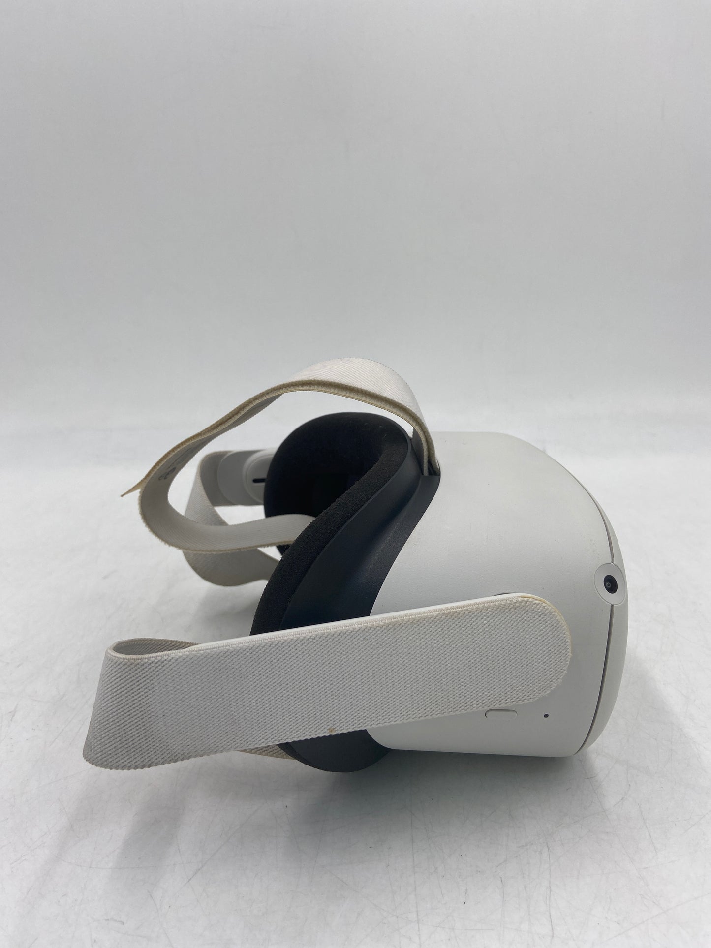 Meta Quest 2 128GB Standalone All-in-One VR Headset KW49CM