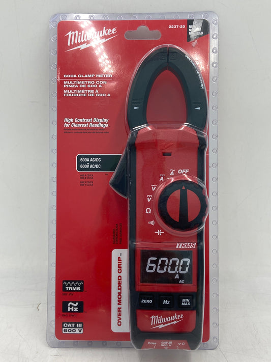 New Milwaukee 2237-20 2 AA Batteries CAT III 600V 600A Clamp Meter