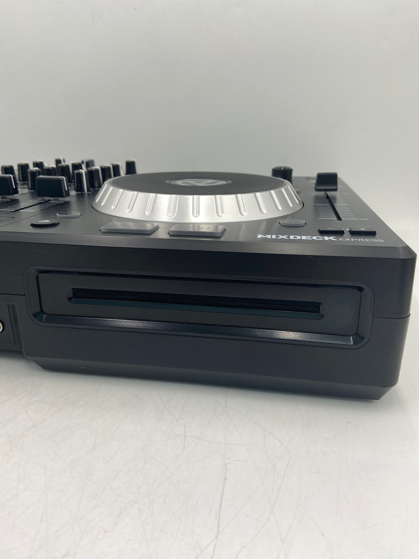 Numark Mixdeck Express Premium DJ Controller